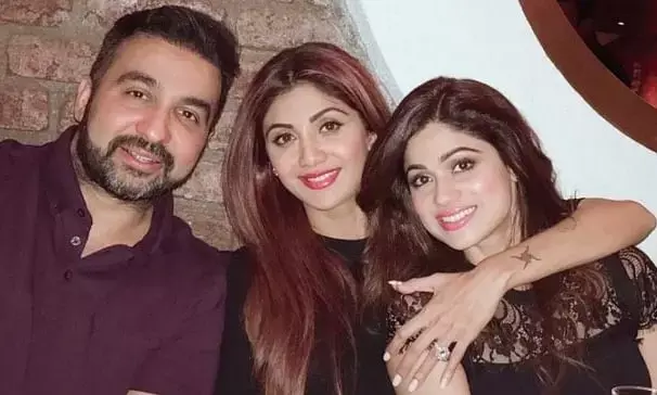 बिग बॉस में शमिता शेट्टी को देख फैंस का फूटा गुस्सा… पॉर्न केस को लेकर उठे सवाल उन्हें कर सकते हैं परेशान… बताया क्यों राज कुंद्रा केस के बाद भी शो में आईं