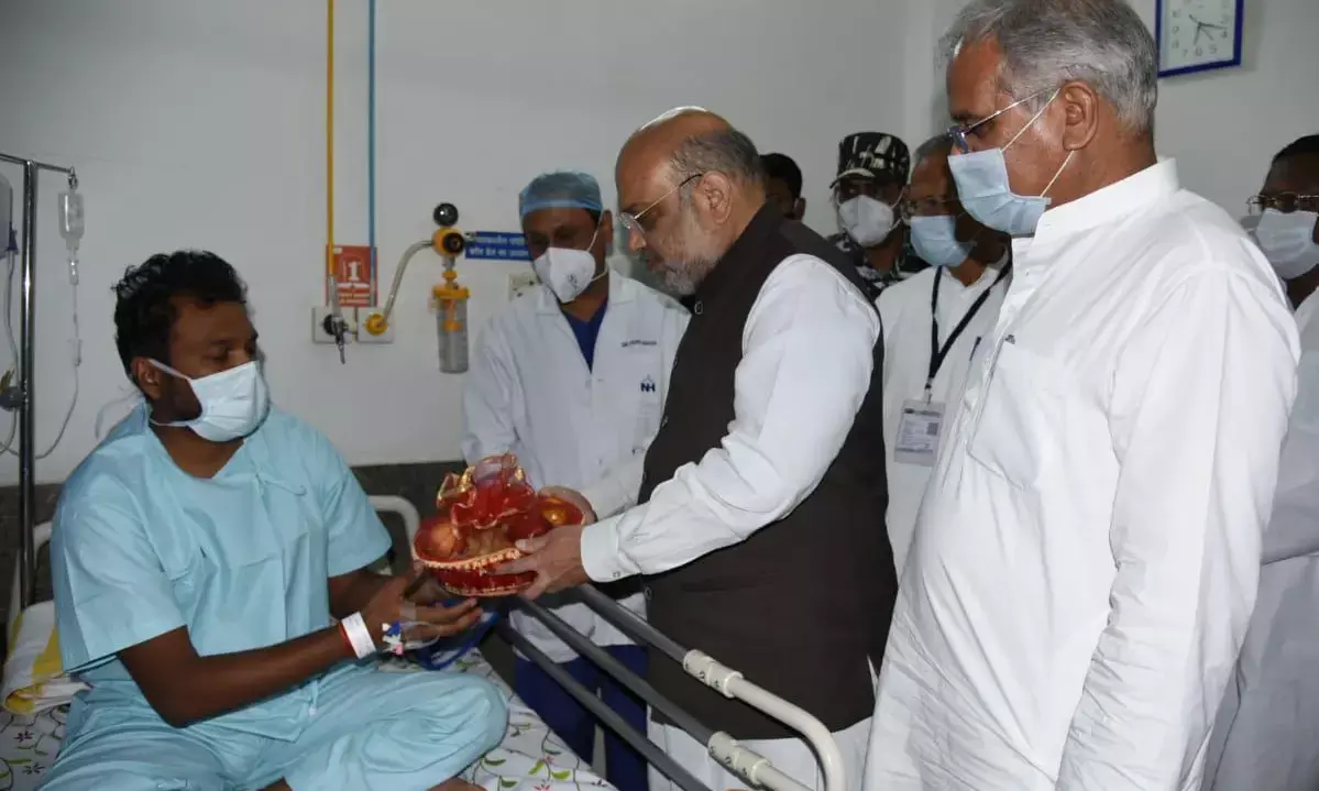 मुख्यमंत्री बघेल और केन्द्रीय गृह मंत्री शाह पहुंचे घायल जवानों से मिलने, अस्पताल प्रबंधन को बेहतर इलाज के दिए निर्देश