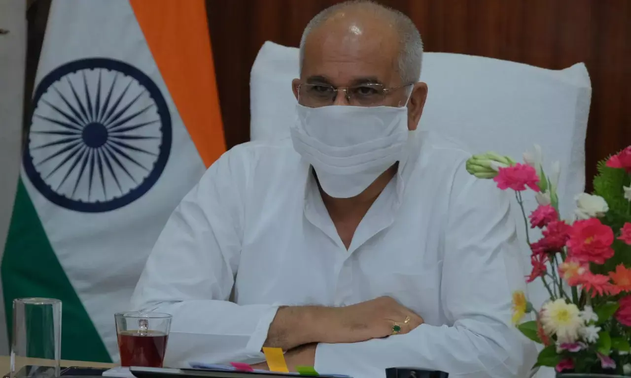 मुख्यमंत्री बघेल ने 18+ के लोगों को फ्री कोरोना टीका लगाने के महाअभियान का किया शुभारंभ…CM बोलें- कोरोना संक्रमण से बचाव और सुरक्षा के लिए महत्वपूर्ण है टीकाकरण 