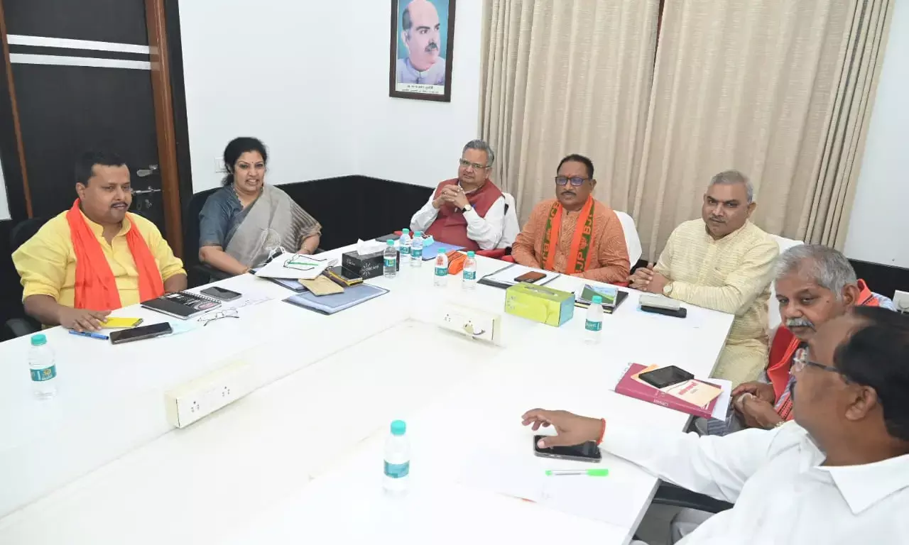 कोर ग्रुप की बैठक समाप्त : दो टूक निर्देश-हर मोर्चा हो सक्रिय.. मुद्दों को आक्रामक तरीक़े से उठाया जाए..