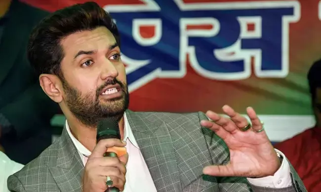 ‘मैं शेर का बेटा हूं…किसी से डरता नहीं’…. चिराग पासवान बोले- चाचा कहते तो उन्हें बना देता संसदीय दल का नेता