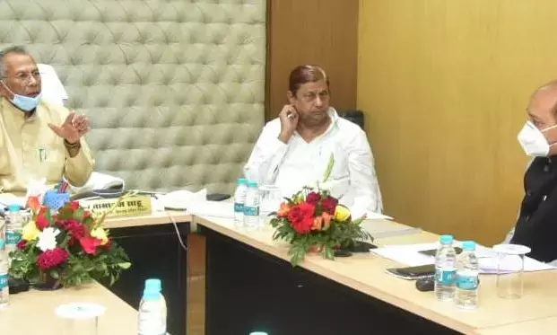 जर्जर शासकीय भवनों के पुनर्विकास के लिए आवास एवं पर्यावरण विभाग होगा नोडल विभाग …………  हाउसिंग बोर्ड और सड़क विकास निगम निर्माण एजेंसी होगी….पर्यटन स्थलों में जर्जर होटल, मोटल, रिसॉर्ट आदि का  पुनर्विकास करेगा पर्यटन मंडल