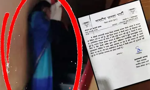 बैठक में फूट-फूटकर रोयी भाजपा नेत्री……कुर्सी को बैठक में हुआ तमाशा… .पहले बैठक में नेताओं के सामने रोयी, फिर बाहर निकलकर भी आंसू बहाये….अब शाम में बोल रही….मैं कहां रोयी..