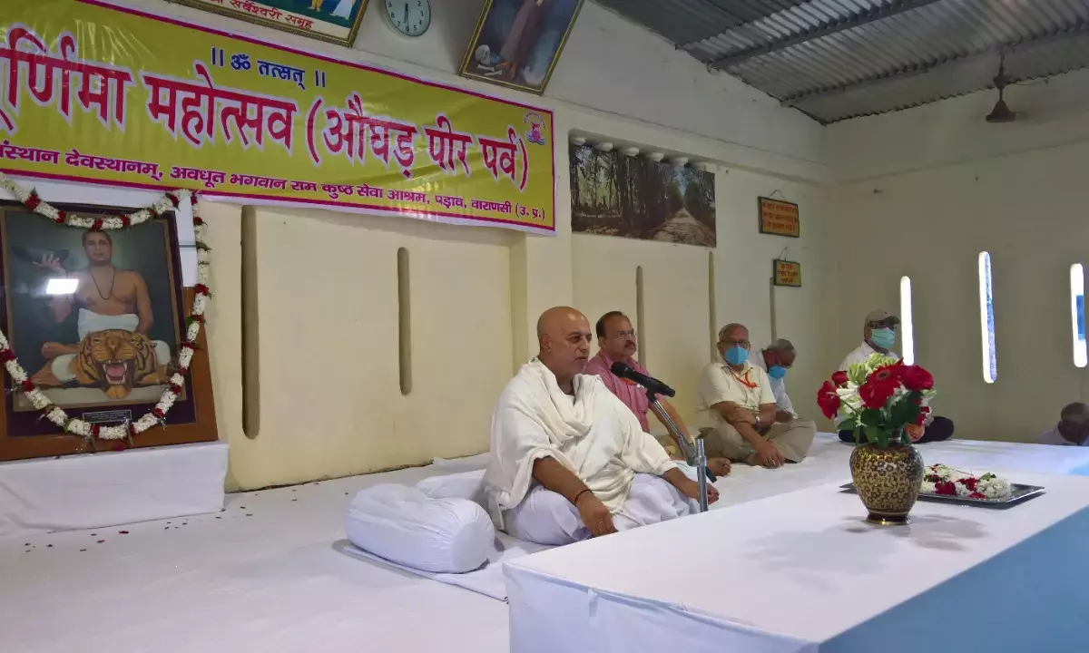 गुरुपद संभव राम ने युवा और महिला सम्मेलन में कहा…बदले हालात में हमें साधु और सैनिक, दोनों गुणों से युक्त होना चाहिए, इस खबर को पढ़िये और उन्होंने क्या आर्शीवचन दिया