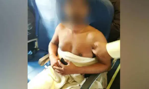 फ्लाइट में पहले खुद के उतारे कपड़े,फिर एयर होस्टेस से करने लगा किस की डिमांड…