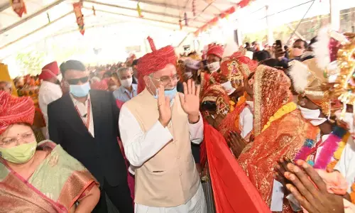 वीडियो: प्रदेश में एक साथ 3 हजार 229 जोड़ों की हुई शादी… बना विश्व रिकार्ड, मुख्यमंत्री भूपेश ने नव-दम्पत्तियों को दिया आशीर्वाद