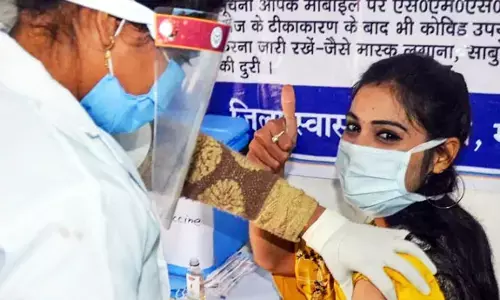 वैक्सीनेशन की नई गाइडलाइन हुई जारी…..जानिए अब किस तरह से देशभर में होगा टीकाकरण….राज्यों को केंद्र ने चेताया, कहा……