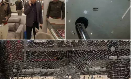 गोली चली बिग ब्रेकिंगः सर्राफा कारोबारी  को दुकान के अंदर मारी गोली, गणतंत्र दिवस की सुरक्षा को अपराधियों ने दिखाया ठेंगा, मचा हड़कंप…देखें लाइव वीडियो