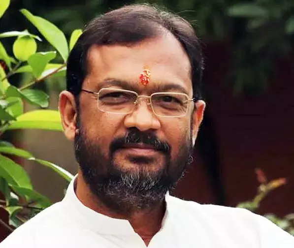 CM भूपेश बघेल के सलाहकार राजेश तिवारी को राष्ट्रीय सचिव की जिम्मेदारी….. यूपी में प्रियंका गांधी की टीम में करेंगे काम…. मुख्यमंत्री बोले- “केंद्रीय नेतृत्व में शून्यता को भरा जाना अच्छी बात”