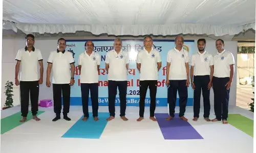 NMDC के CMD सुमित देब किया ने आव्हान…प्रतिदिन योग करने के साथ ही इसे अपने जीवन का अभिन्न हिस्सा बनाएं, मुख्यालय में मनाया 7वां अंतर्राष्ट्रीय योग दिवस