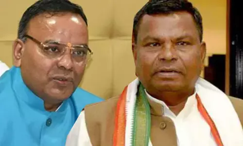 शराब की होम डिलीवरी पर पूर्व मंत्री अजय चंद्राकर ने किया तंज भरे दो ट्वीट्स, लिखा…तो उन्हें फिर शहीद का दर्जा दिया जाए