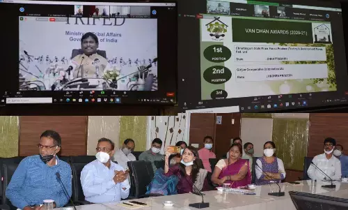 लघु वनोपज खरीदी, प्रसंस्करण और विपणन के लिए छत्तीसगढ़ को मिले राष्ट्रीय स्तर के दस पुरस्कार