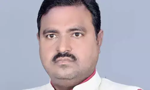 जिसे स्वयं हिंदी का ज्ञान नहीं, वह बना हिंदी का परीक्षक,जिला शिक्षा अधिकारी कवर्धा से नाराज फेडरेशन…..कल DEO के खिलाफ जोरदार विरोध की तैयारी