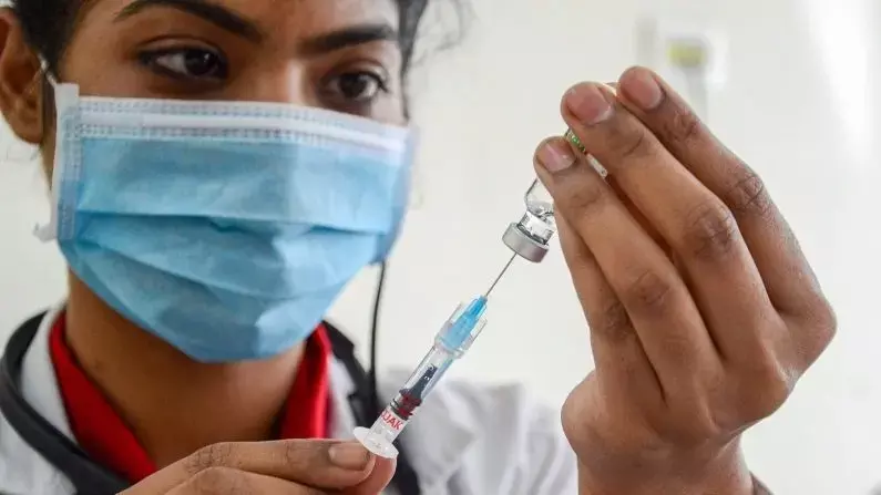 वैक्सीनेशन के लिए प्रभारी नियुक्ति…..अपर आयुक्त, DEO, खाद्य निरीक्षक, परिवहन अधिकारी सहित 13 अलग-अलग संगठनों व समूह के लिए प्रभारी नियुक्त….सभी के नंबर भी जारी …देखिये आदेश