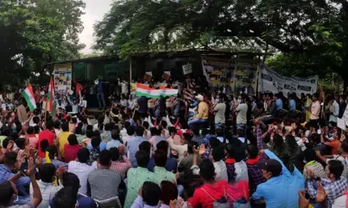 CG ब्रेकिंग : संविदाकर्मियों को मिला बड़ा तोहफा….मानदेय में 5 हजार की हुई बढ़ोत्तरी, नियमितिकरण में भी मिलेगी प्राथमिकता, बोनस अंक मिलेगा… हड़ताल खत्म करने का ऐलान