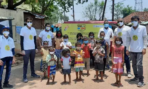 रोको टोको अभियान की टीम ने बच्चों को सराहा, सभी मास्क पहने हुए थे…वार्ड 21, 22 में अभियान अंतर्गत पहुंची थी टीम