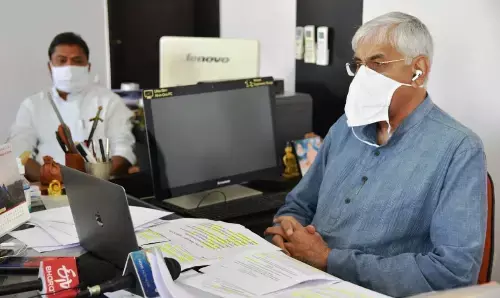 कोरोना वैक्सीन ब्रेकिंग : प्रदेश में 100 जगहों पर लगेगी कोरोना की वैक्सीन…. 40 प्राइवेट हॉस्पीटल में भी होगा वैक्सीनेशन…..पढ़िये पूरी गाइडलाइन, क्या-क्या है जरूरी