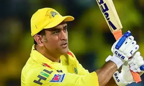 एक्शन में धौनी, चेन्नई में ‘थाला’ की धमाकेदार इंट्री, VIDEO वायरल…