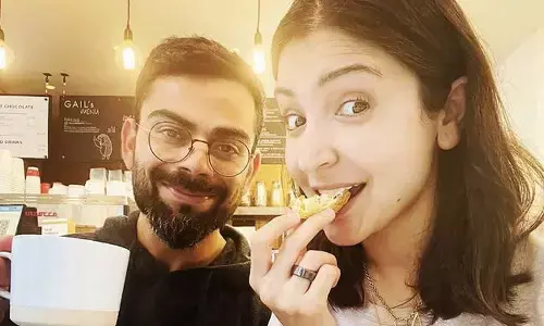 विराट कोहली के साथ अनुष्का शर्मा ने शेयर की तस्वीर…लिखा मजेदार केप्टशन.फैन्स कर रहे है खूब पसंद