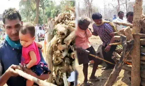 शहादत को सलाम : अगले महीने थी शहीद देवकरण की शादी, कार्ड भी बंट गये थे……शहीद सेवकराम की बिटिया का था अगले महीने बर्थडे….जिस पिता का हाथ थाम बिटिया को केक काटनी थी, उन्हीं हाथों से देनी पड़ी मुखाग्नि