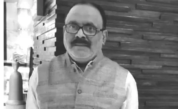 ज्वाइंट डायरेक्टर की मौत कैसे?… जवाब जानने के लिए करना होगा इंतेजार, लाॅज के कमरे मेें मिली है लाश…