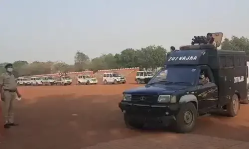 VIDEO: जबरन रंग लगाने वाले और मुखौटा पहन कर गाड़ी चलाने वालों पर होगी सख्त कार्रवाई…हुड़दंग करने वालों पर भी रहेगी पुलिस की नजर