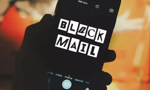 राजधानी के डॉक्टर को युवती ने किया ब्लैकमेल, बोली- पांच लाख दे नहीं तो करवा दूंगी मर्डर