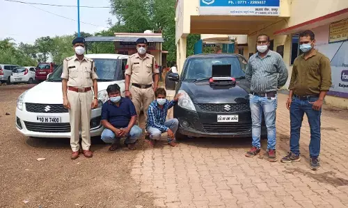 मालिक खरीद रहा था सामान, तभी ड्रायवर कार लेकर हुआ फरार… घटना के 10 दिनों बाद आरोपी को पुलिस ने किया गिरफ्तार…