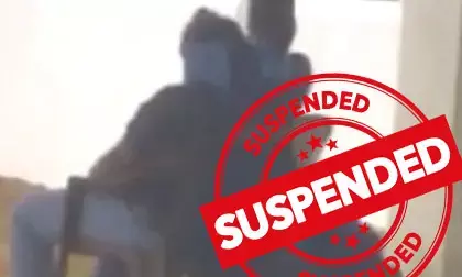 VIDEO: स्कूली बच्चियों से मालिश कराते शिक्षक का वीडियो हुआ वायरल….पढ़ाना छोड़ कभी सर तो सभी हाथ-पांव मालिश कराते थे मास्टर साहब…. VIDEO हुआ वायरल तो विभाग ने किया सस्पेंड