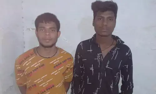 भाजपा नेता पर हमला करने वाले दोनों चाकूबाजों को पुलिस ने दबोचा….. मामूली विवाद के बाद आज दोपहर वारदात को दिया था अंजाम… सीसीटीवी में भी कैद हुई थी वारदात