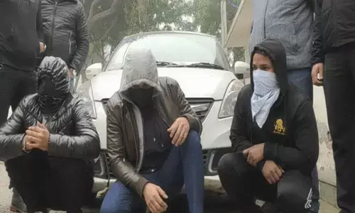 गर्लफ्रेंड बनकर लेडी डाक्टर ने मेडिकल स्टूडेंट का किया किडनैप……..डाक्टर साथियों के साथ मिलकर 70 लाख फिरौती वसूली का बनाया प्लान…. लेकिन बीच रास्ते में ही हो गया इनकाउंटर