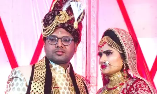 कोरोना से दुल्हे की मौत : शादी के चौथे दिन हुआ दुल्हे को कोरोना, 23वें दिन हो गयी मौत…… कोरोना प्रोटोकॉल के साथ हुई थी शादी, दुल्हन बार-बार हो रही बेहोश