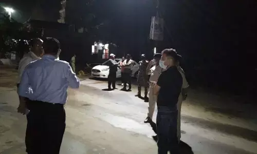 देर रात चली गोली: दिन में एसपी प्रशांत अग्रवाल ने एसपी का कार्यभार ग्रहण किया और रात में एक के बाद एक चल गई तीन गोलियां, मचा हड़कंप, नेवई टीआई लाईन हाजिर