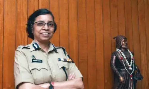 IPS रश्मि शुक्ला को समन, कल दर्ज कराएंगी बयान… फोन टैपिंग मामले में महाराष्ट्र पुलिस के सायबर सेल की कार्रवाई