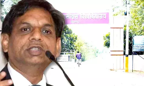 कुलपति चक्रवाल बोले…यूनिवर्सिटी के पाठ्यक्रम ऐसे तैयार किए जाएं, जो ज्यादा-से-ज्यादा रोजगारोन्मुखी हो, तभी विवि का नाम राष्ट्रीय  मानचित्र पर स्थापित होगा