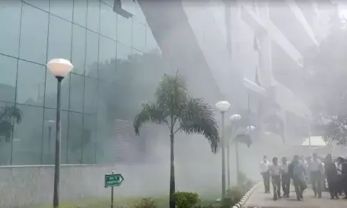 CBI मुख्यालय में लगी भीषण आग, दमकल की पांच गाड़ियां मौके पर…. आग पर काबू पाने का काम जारी