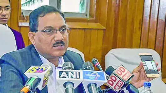 IAS विवेक ने ने एम्स के कोरोना केयर में बिताये 10 दिन के अनुभव किये शेयर…. लिखा- गजब व्यवस्था, ट्रामा सेंटर पहुंचते ही मरीज भूल जाता है आधा दुख तकलीफ…पढिये उन्होंने और क्या लिखा
