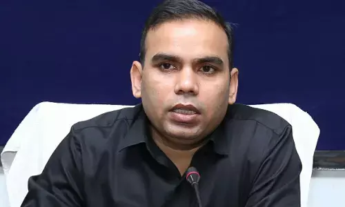 कलेक्टर यशवंत कुमार ने PM मोदी को दी जिले में कोरोना के हालात की जानकारी….डोर-टू-डोर जागरूकता कैंपेनिंग के अलावे स्वास्थ्य सुविधाएं भी बढ़ायी गयी, बेड और दवा की प्रर्याप्त है उपलब्धता….वैक्सीनेशन के लक्ष्य को भी किया जा रहा है हासिल