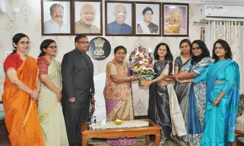 पदोन्नत IAS अधिकारियों ने राज्यपाल से की मुलाकात, राज्यपाल बोलीं….जनता की समस्याओं को धैर्यपूर्वक सुनें तथा उनका समाधान करने हरसंभव प्रयास करें