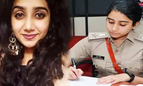 लेडी IPS की हेकड़ी : IPS को नहीं पहचान पायी ड्यूटी में तैनात लेडी कांस्टेबल, तो कर दी उसकी छुट्टी…… ट्रैफिक में कर दिया गया तबादला…. 2018 बैच की है ये महिला अफसर