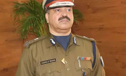 IPS नीरज सिन्हा बने झारखंड के नये डीजीपी….1987 बैच के हैं आईपीएस अफसर … चार्ज भी लिया