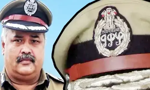 DG पर महिला IPS ने लगाया यौन शोषण का आरोप…..CM के कार्यक्रम के दौरान किया कार में सेक्सुअल हरासमेंट……IAS की अगुवाई में 3 IPS वाली 6 सदस्यीय कमेटी बनी, डीजीपी का हुआ तबादला