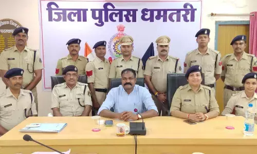 नक्सलियों को मार गिराने वाले पुलिस कर्मचारियों को मिला तोहफा, हुआ आउट ऑफ टर्न प्रमोशन…..