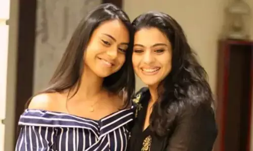 काजोल की बेटी नीसा देवगन ने मां के गानों पर स्कूल में किया शानदार डांस, वीडियो वायरल……