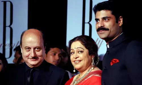 किरण खेर को ब्लड कैंसर: अनुपम खेर ने किया इमोशनल पोस्ट, फैंस से की खास अपील