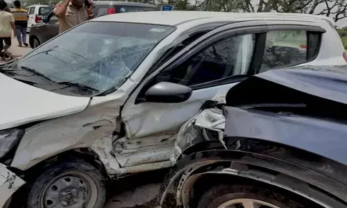 पूर्व मुख्यमंत्री की कार का हुआ एक्सीडेंट…..पूर्व सीएम को ले जाया गया अस्पताल…. काफिले की गाड़ियों में हुई भिड़ंत