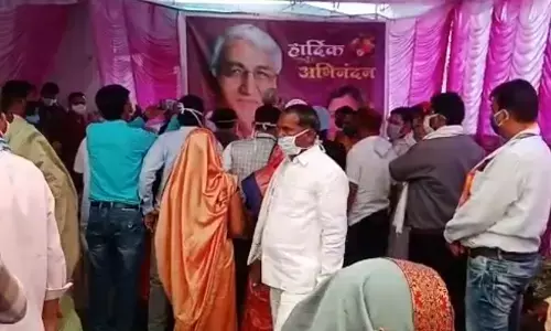 महिला विधायक की ये कैसी संवेदनशीलता…? शहीद की चिता की राख ठंडी नहीं हुई कि जन्मदिन समारोह का आयोजन कर डाला, कोरोना के बीच हेल्थ मिनिस्टर भी हेलिकाप्टर से पहुंच गए