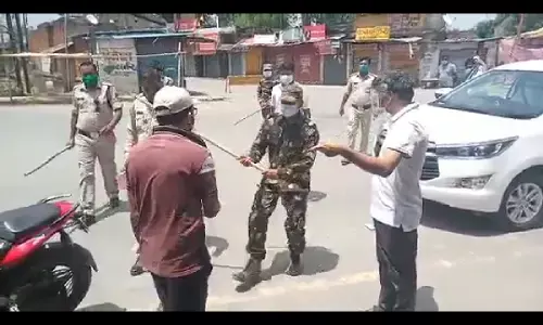 ब्रेकिंग: कलेक्टर की हरकत से सरकार बेहद नाराज, हो सकती है किसी भी समय छुट्टी…आईएएस एसोसिएशन ने ट्वीट कर जताई नाराजगी