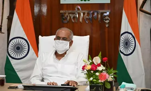 जीवन से बढ़कर कुछ नहीं, सावधानी बरतना जरूरी… मुख्यमंत्री भूपेश बोले-  राज्य में अब संभलने लगी है कोरोना संक्रमण की स्थिति