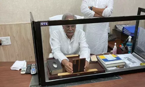 मुख्यमंत्री भूपेश ने किया इंडोर स्टेडियम में बने कोविड अस्पताल का वर्चुअल निरीक्षण